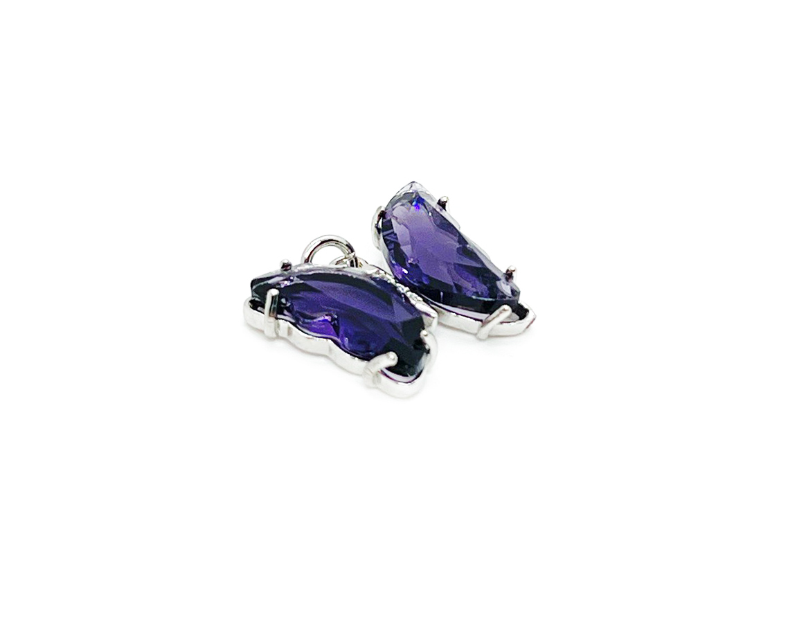 Подвеска Бабочка фиолетовая с фианитами цвет серебро размер 15*19мм